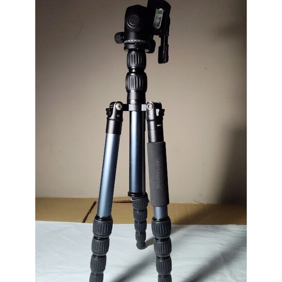 Pro Master Monopod Tripod With Carrying Case - Picture 8 of 14